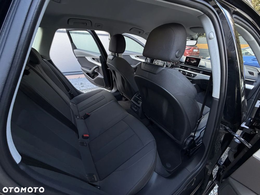 Audi A4 Avant 2.0 TFSI ultra Sport S tronic - 18