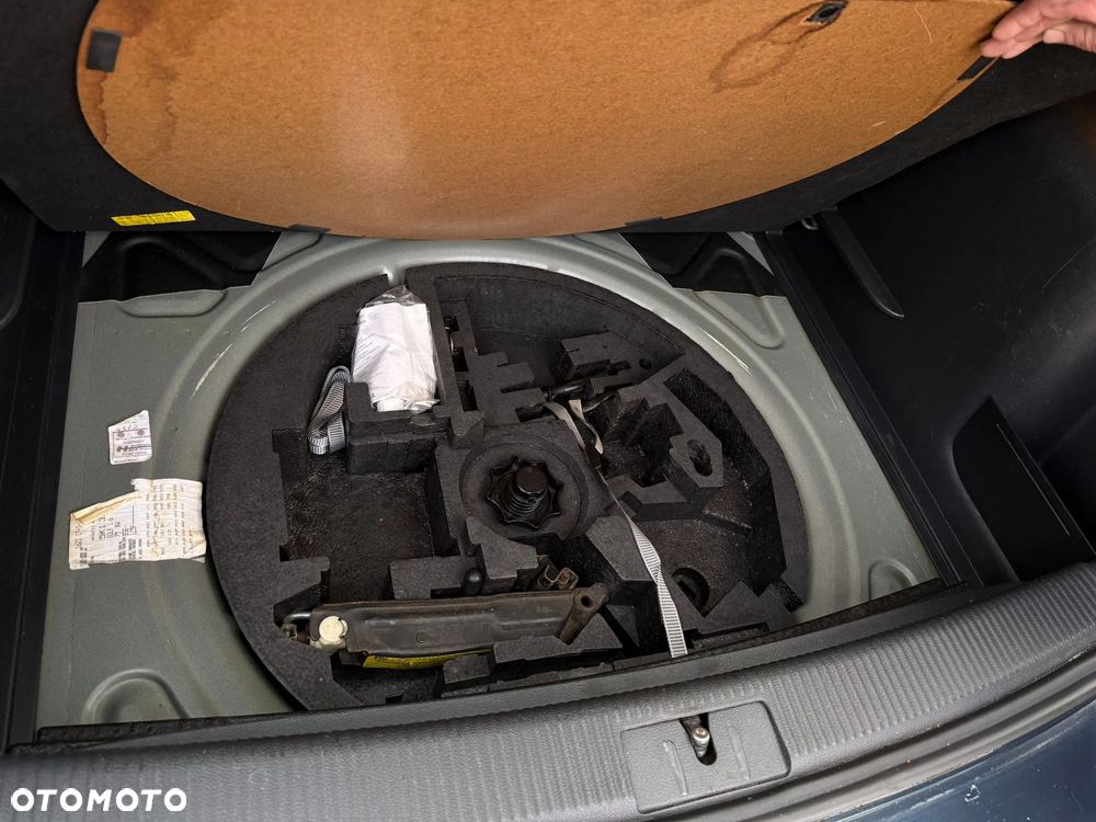 Volkswagen Golf Plus 2.0 TDI DPF Trendline - 19