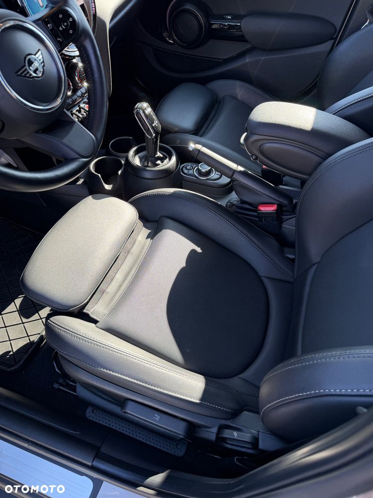 MINI Cooper Multitone Edition - 28