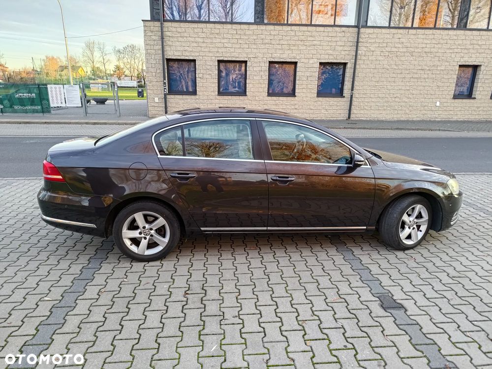 Volkswagen Passat 1.6 TDI Comfortline - 6