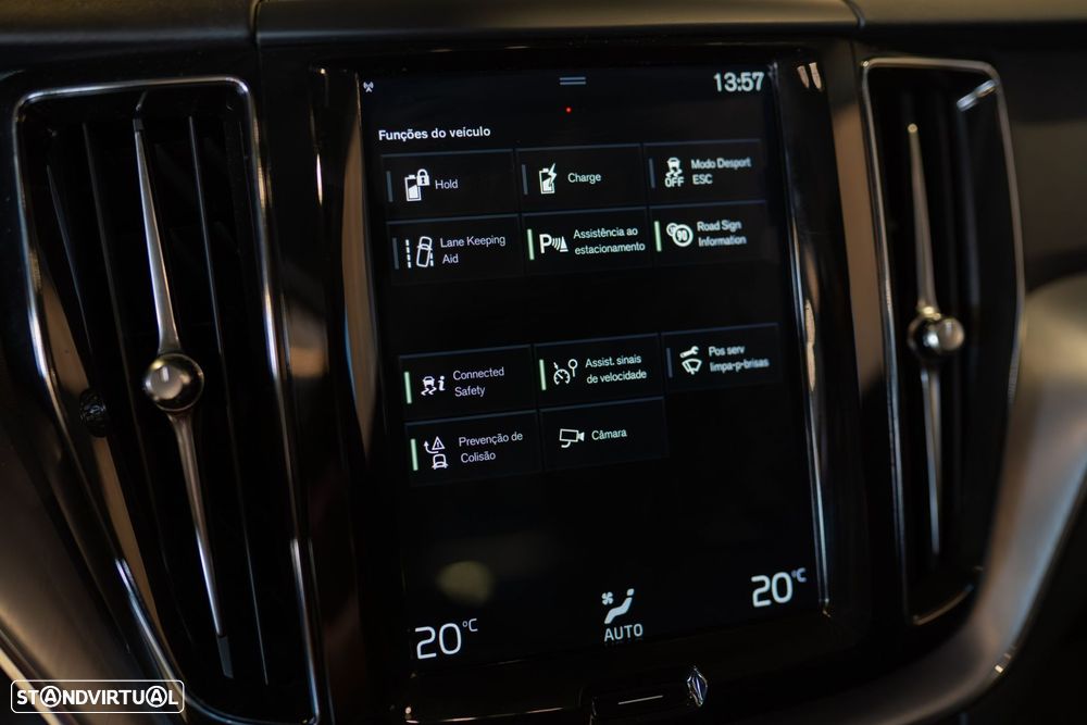 Volvo XC 60 2.0 T8 PHEV Momentum AWD - 42