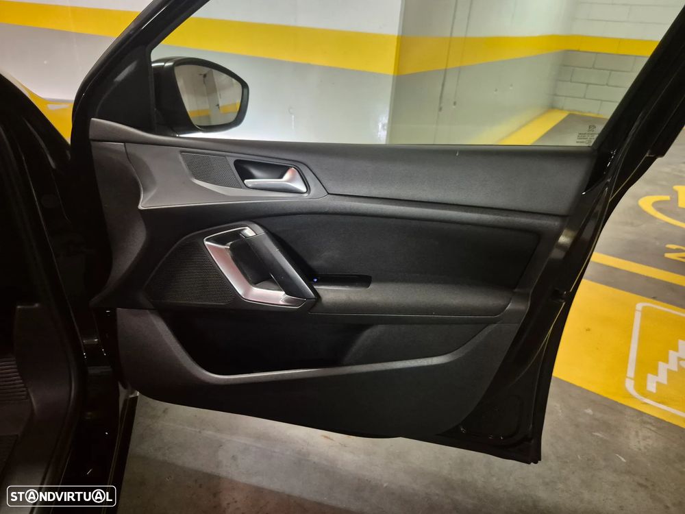 Peugeot 308 SW 1.6 BlueHDi Style - 36