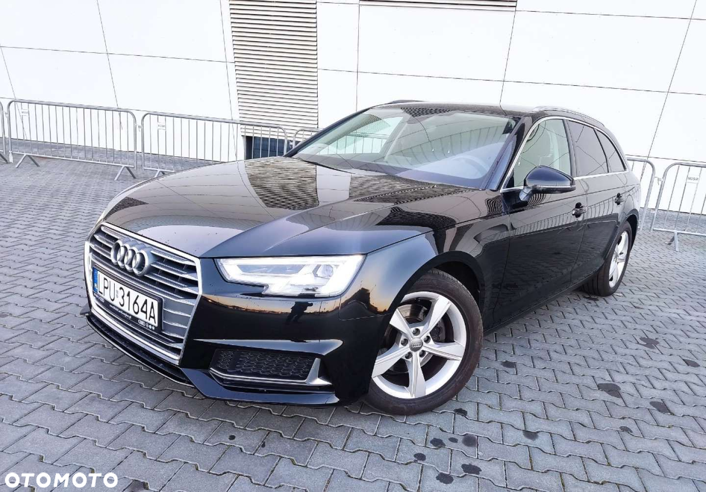 Audi A4 - 4