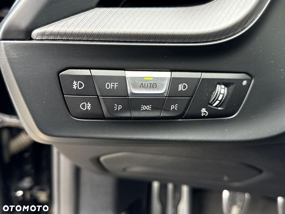 BMW Seria 2 218i M Sport - 23