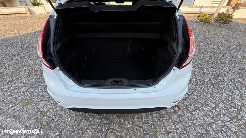 Ford Fiesta 1.0 T EcoBoost Titanium - 13