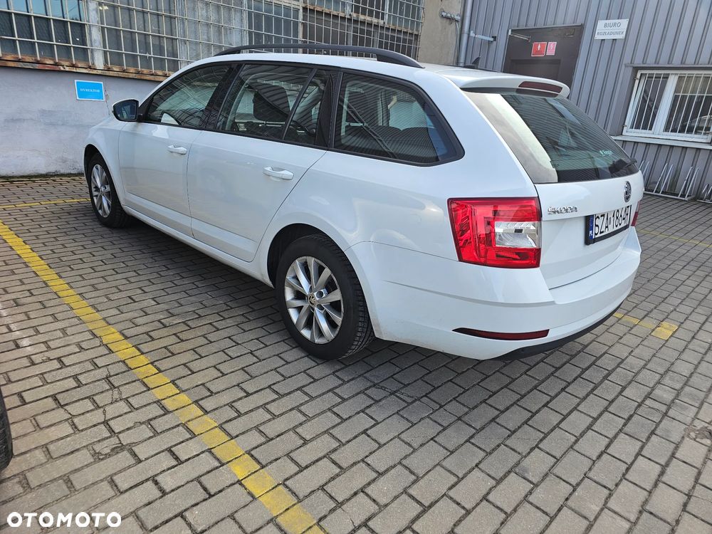 Skoda Octavia 1.6 TDI SCR Ambition - 5