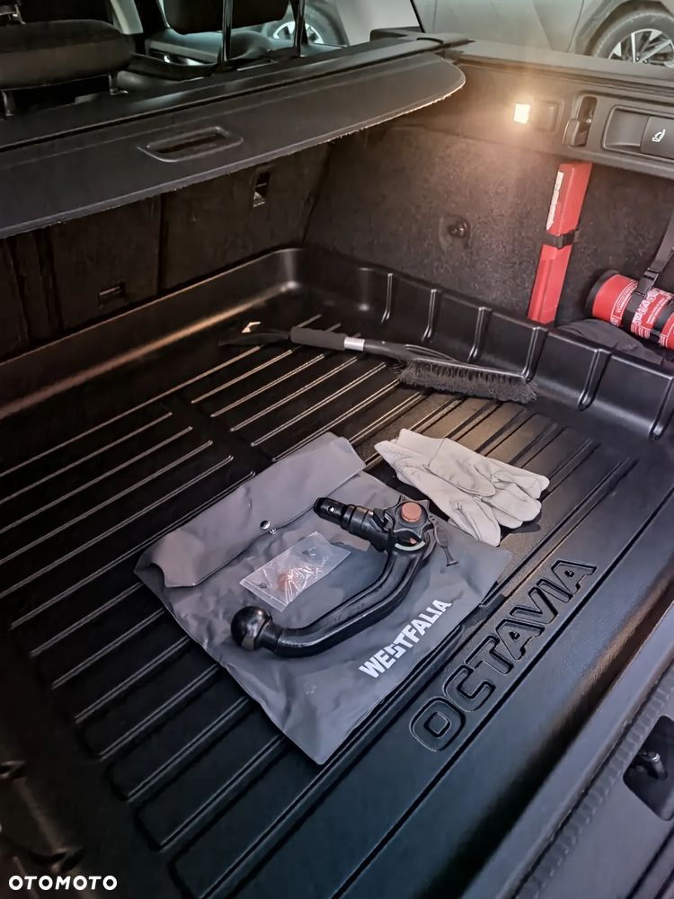 Skoda Octavia Scout 2.0 TDI 4x4 DSG - 35