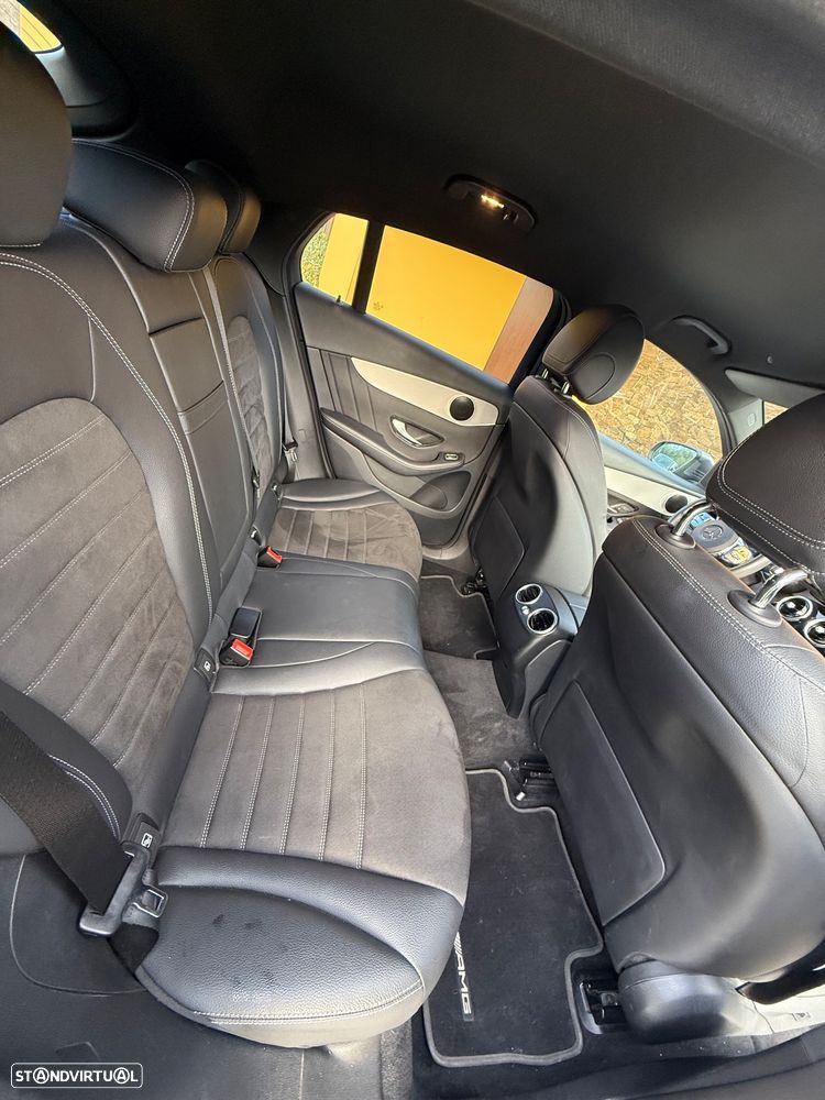 Mercedes-Benz GLC 300 e Coupé 4Matic - 12