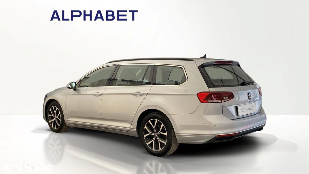 Volkswagen Passat - 3