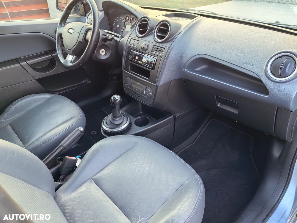 Ford Fiesta - 6