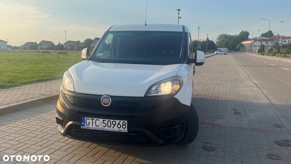 Fiat Doblo 1.4 16V Easy - 12