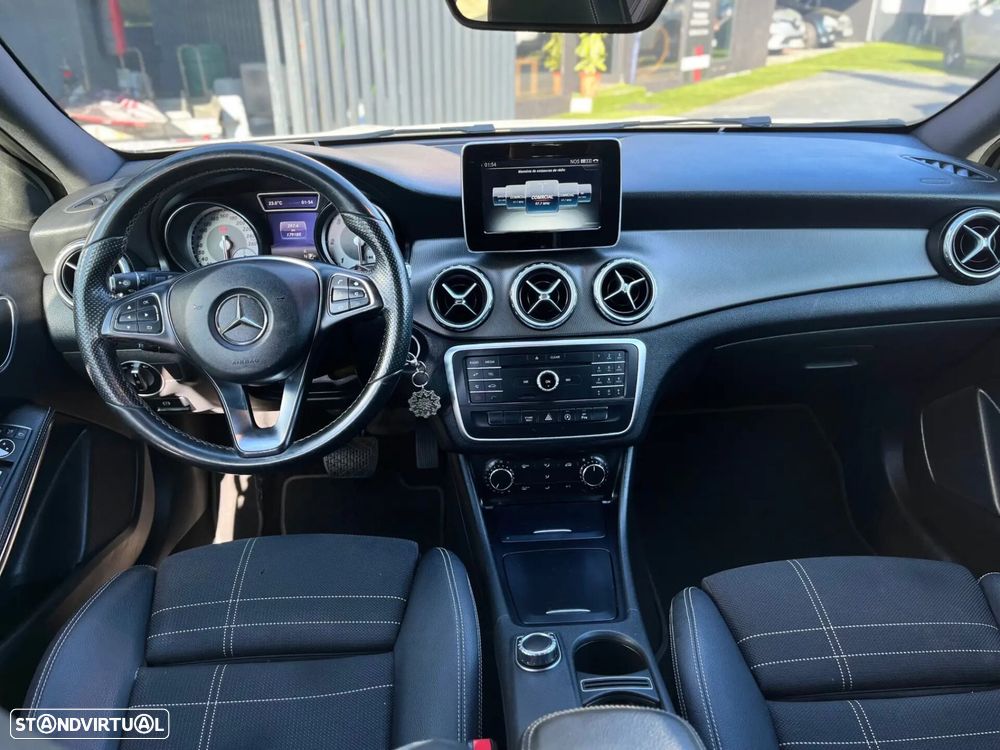 Mercedes-Benz GLA 200 d Aut. - 15