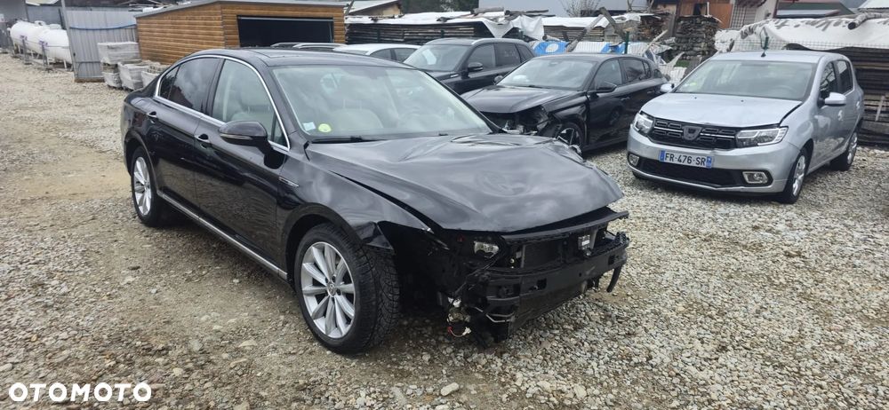 Volkswagen Passat 2.0 TDI BMT Comfortline DSG - 1