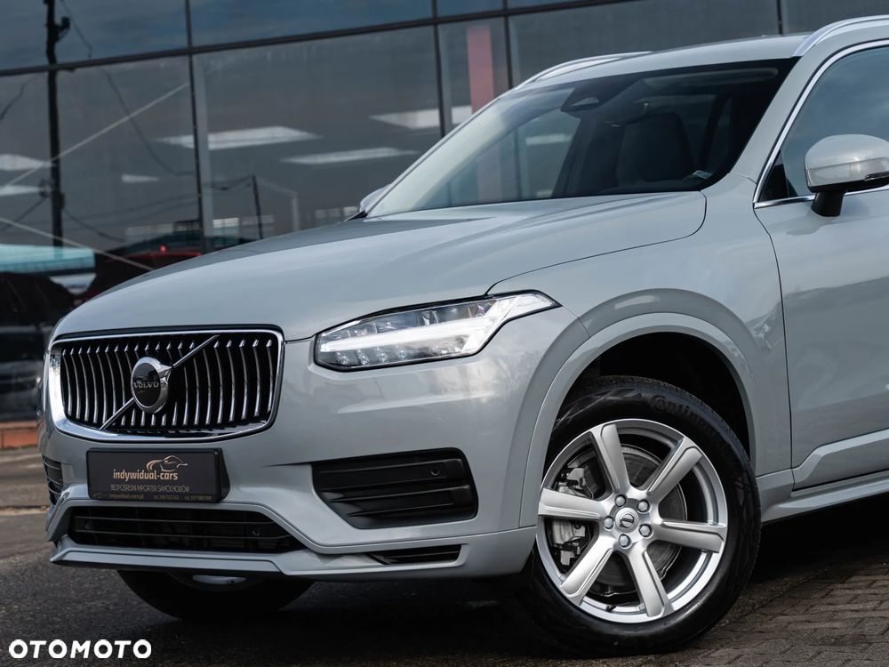 Volvo XC 90 - 8