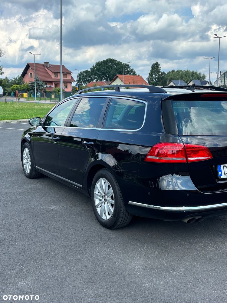 Volkswagen Passat 2.0 TDI Comfortline DSG - 5