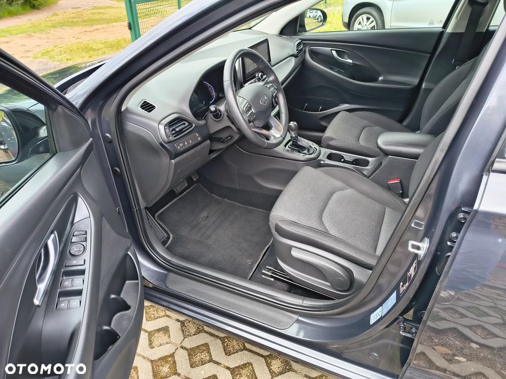 Hyundai i30 1.5 T-GDI 48V-Hybrid DCT EDITION 30 - 15