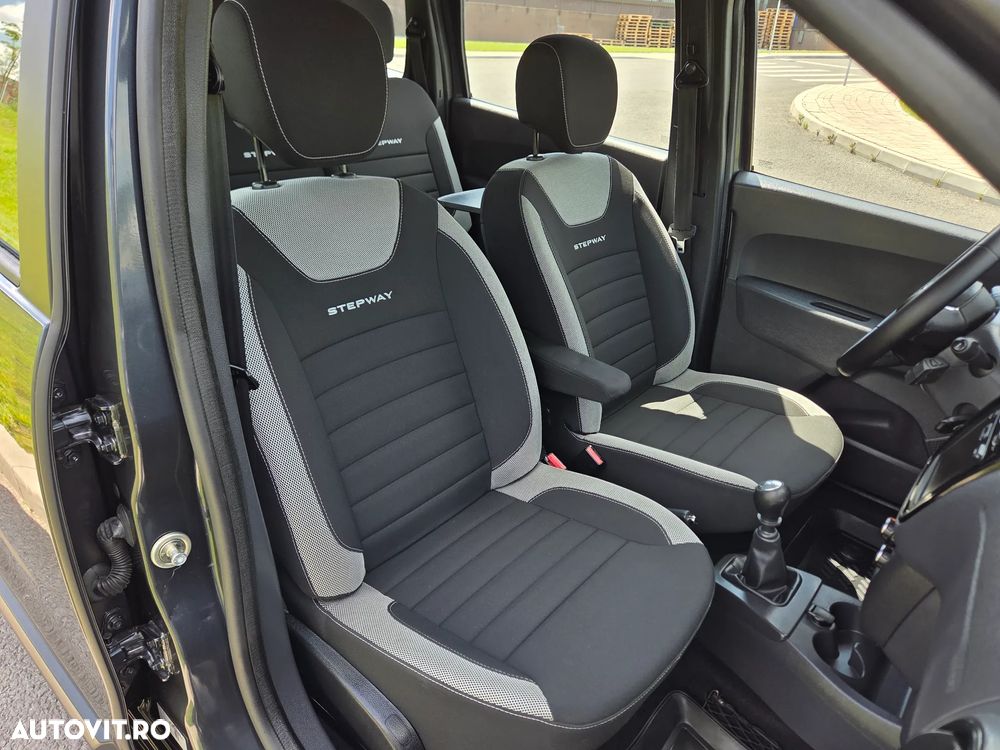 Dacia Lodgy 1.5 Blue dCi Stepway - 21