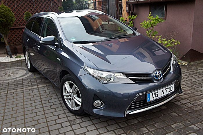Toyota Auris 1.8 HSD Luna - 13
