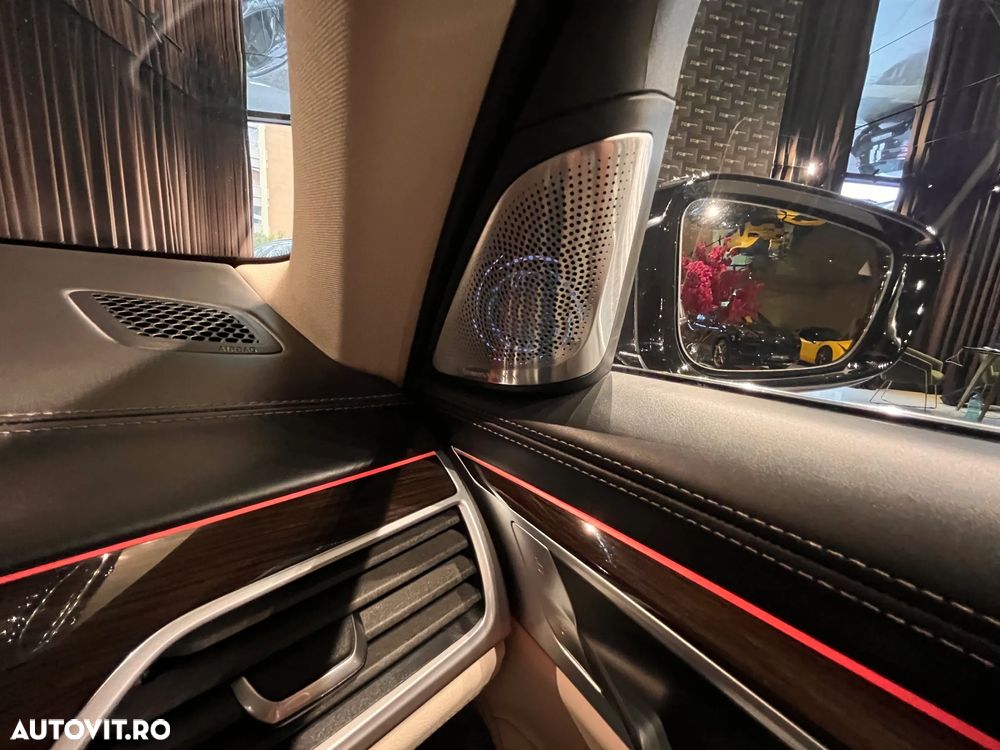 BMW Seria 7 730d xDrive - 28