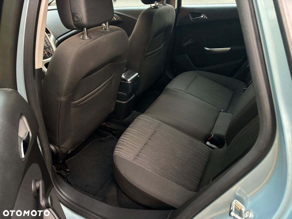 Opel Astra 1.6 Design Edition - 9