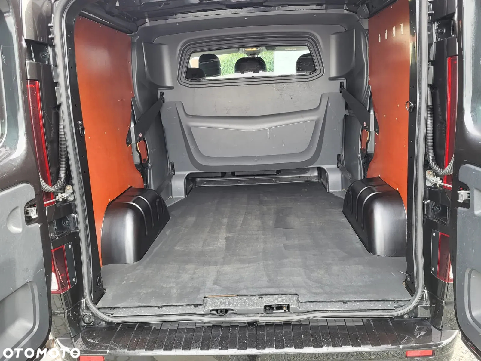 Opel VIVARO 1.6 CDTI - MIXT 6 OSÓB-KLIMA-ŁADNY-NAVI-ORUROWANIE - 11