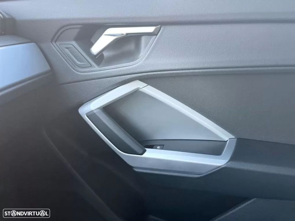 Audi Q3 45 TFSIe S tronic - 38