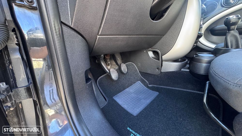 MINI Countryman Cooper D - 16