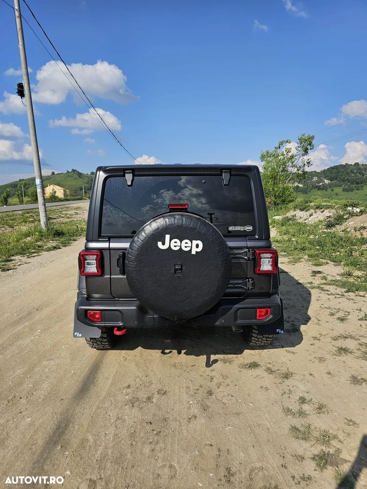Jeep Wrangler - 4