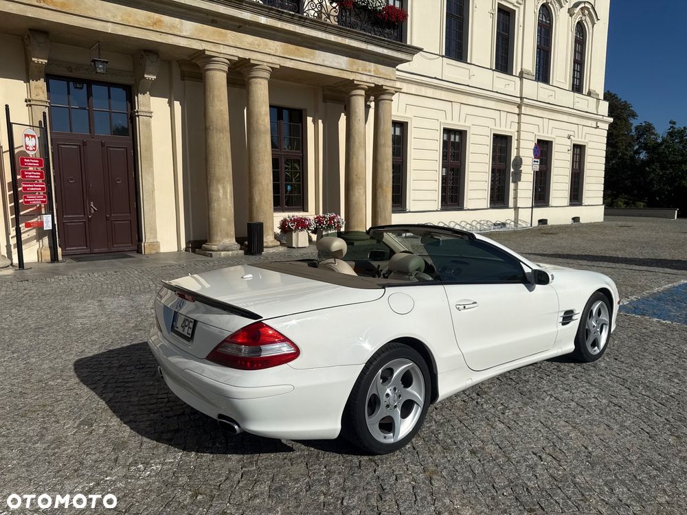 Mercedes-Benz SL - 21