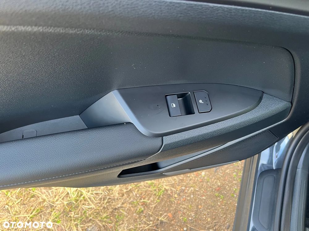 Kia Sportage 1.6 T-GDI L 2WD - 29