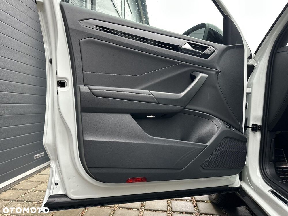 Volkswagen T-Roc 1.5 TSI R-Line Plus DSG - 10