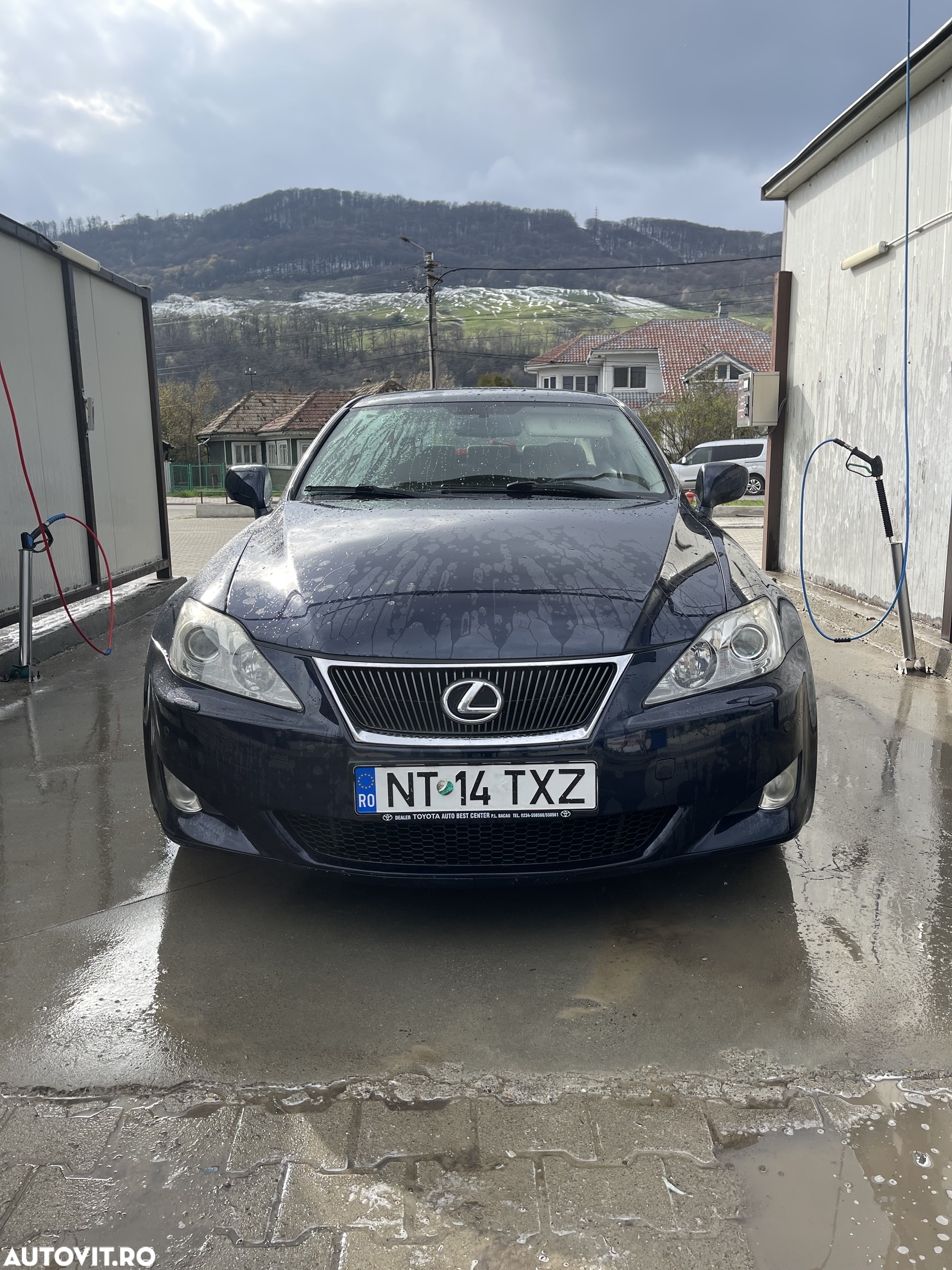 Lexus Seria IS - 2