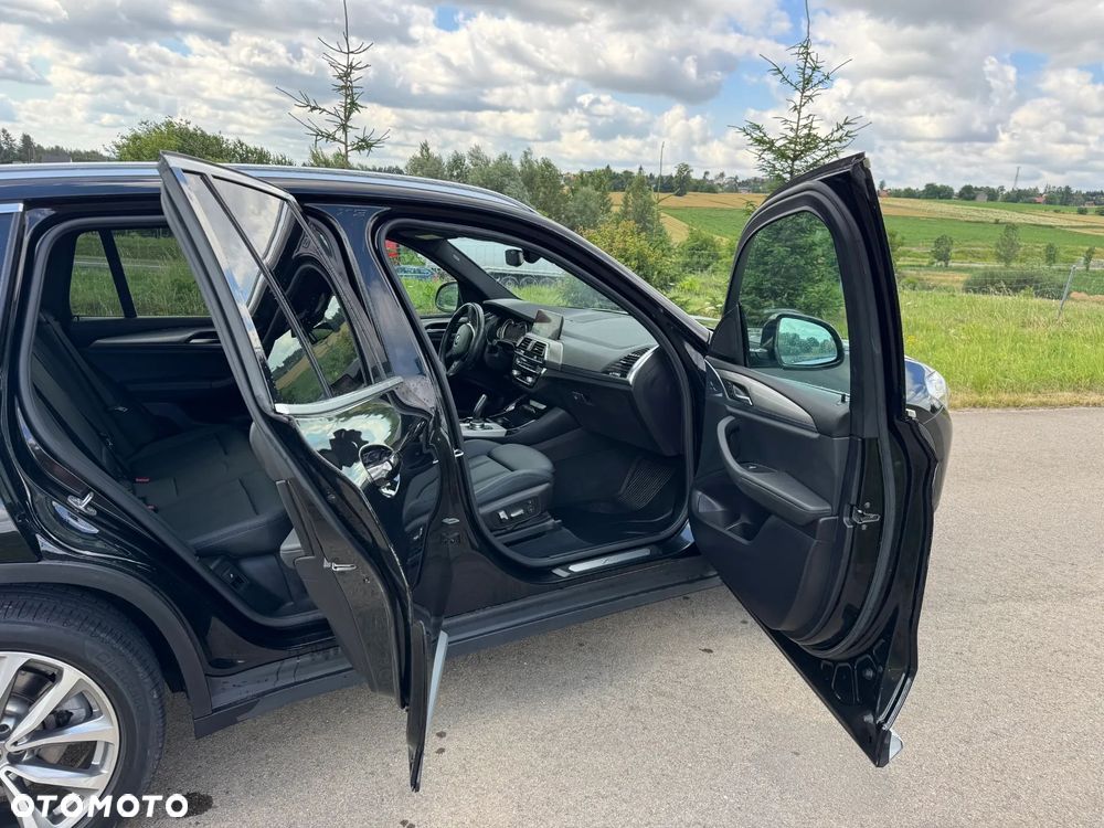 BMW X3 xDrive30i GPF xLine - 11