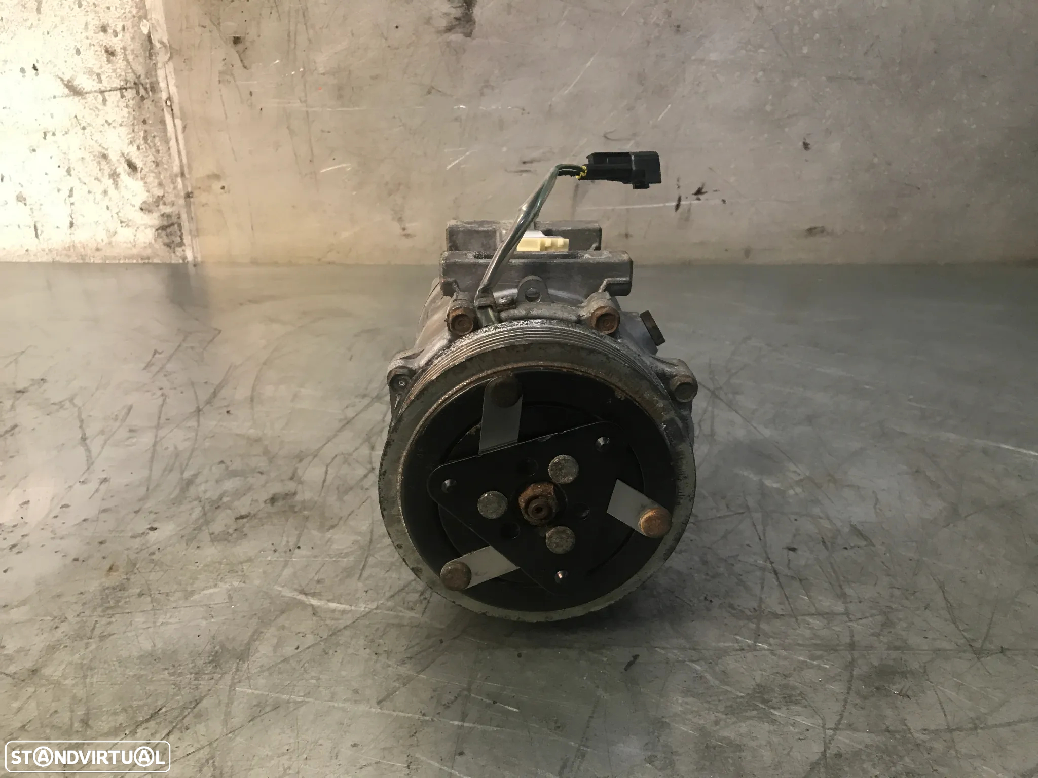COMPRESSOR DO AC VOLVO V50 2.0D / FORD FOCUS / C-MAX 2.0TDCI 3M5H9D629HD - 2