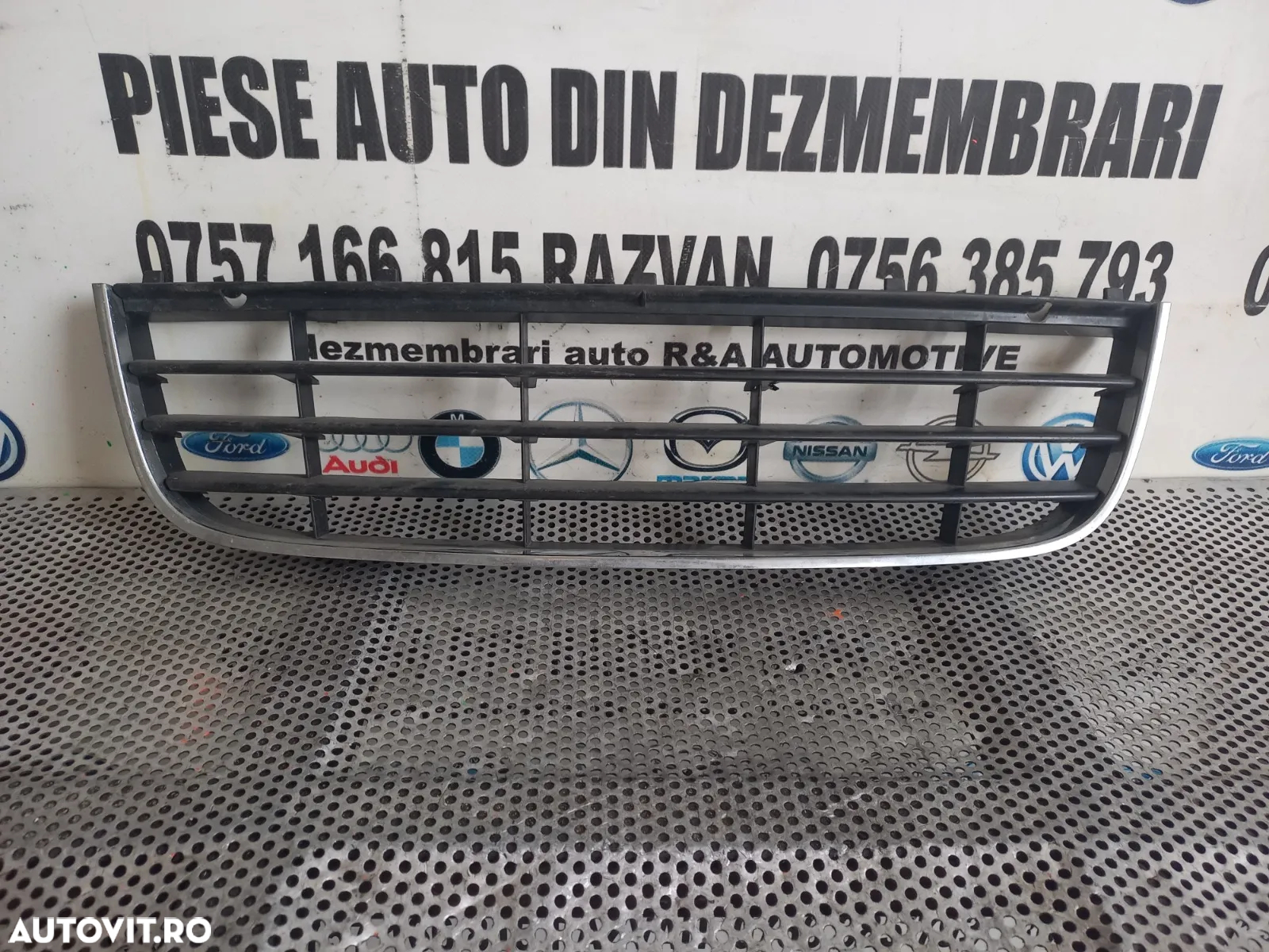 Grila Bara Fata Vw Golf 5 Break Variant Combi Jetta Volan Stanga Europa Motor 1.4 Tsi CAX Cutie Man - 2