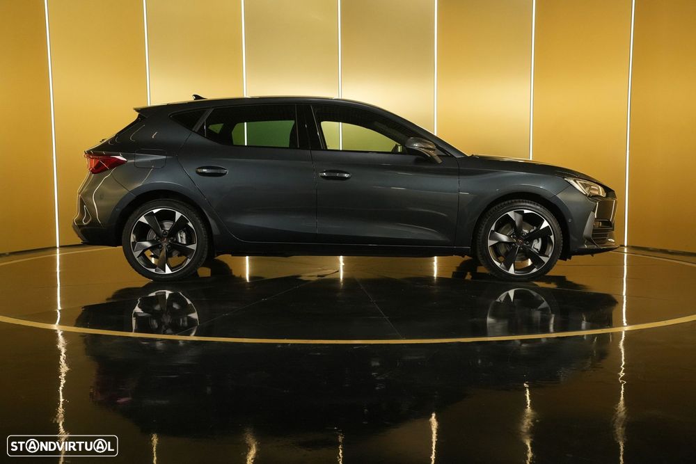 Cupra Leon 1.4 e-Hybrid MID DSG - 7