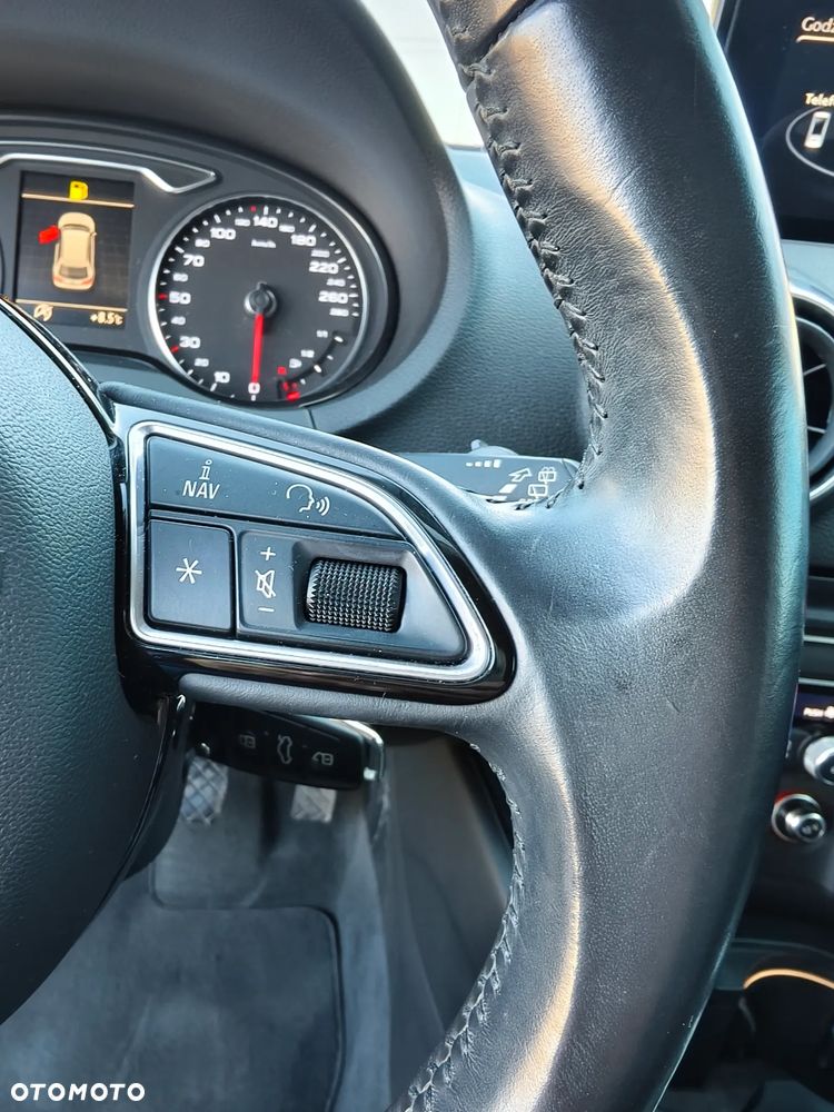 Audi A3 Sportback 1.4 TFSI S line Sportpaket - 22