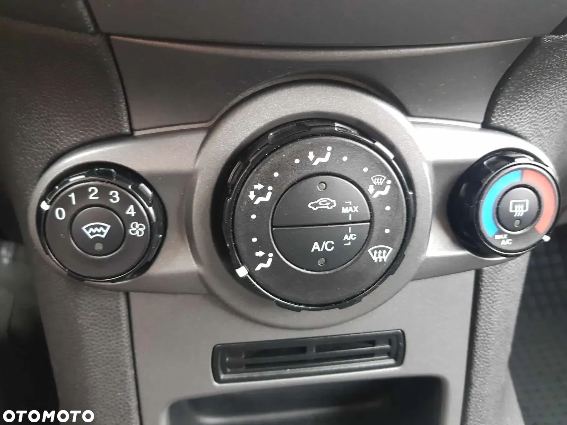 Ford Fiesta - 14