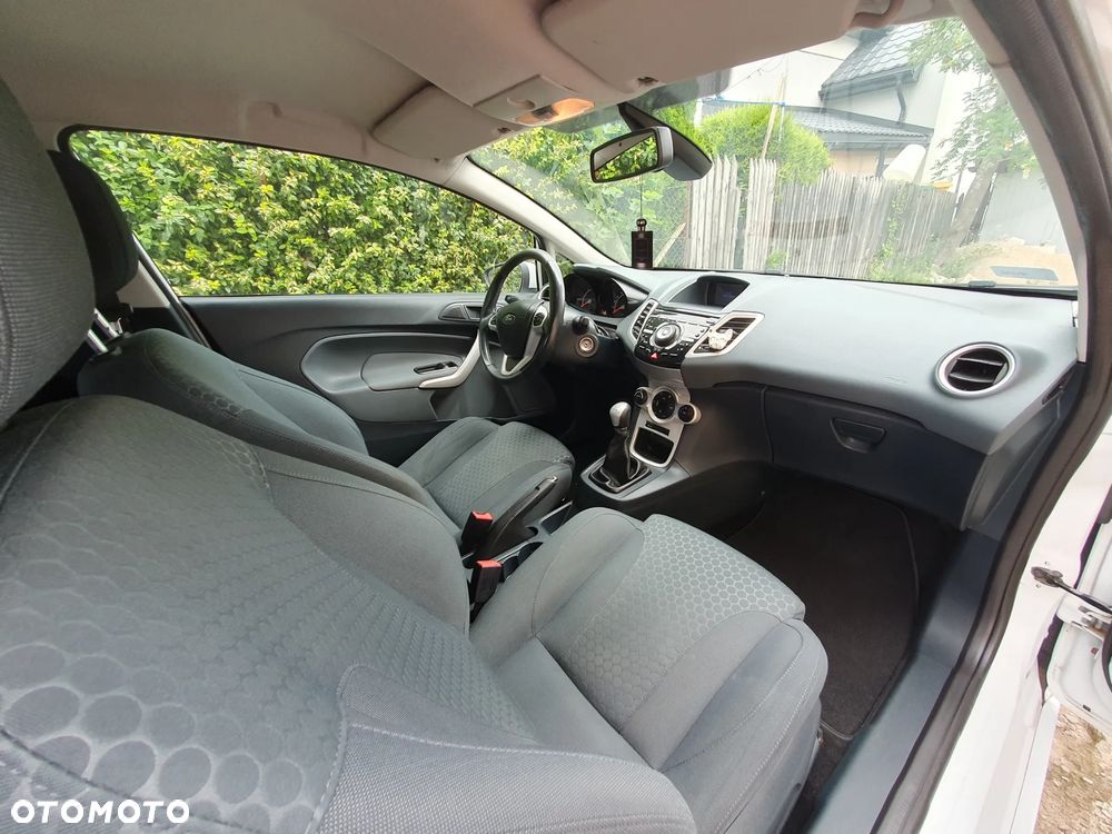 Ford Fiesta 1.6 TDCi DPF Sport - 8