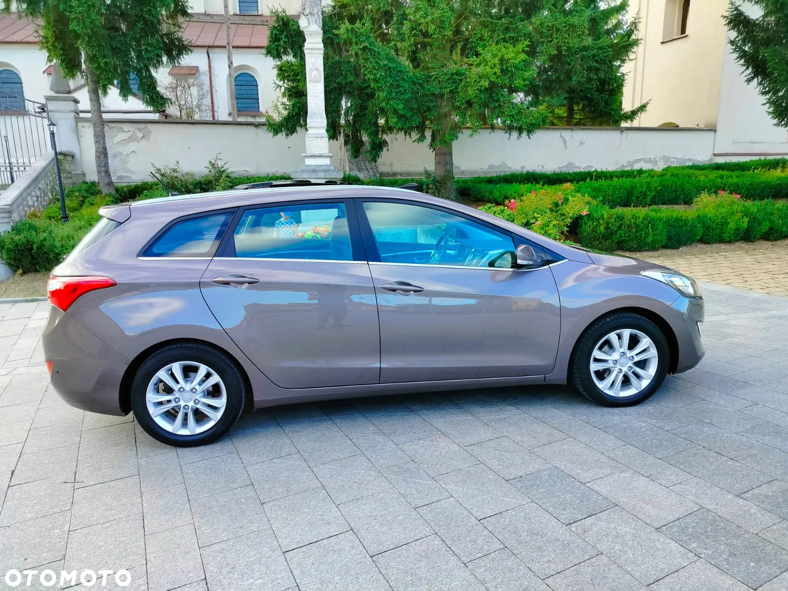 Hyundai i30 blue 1.6 CRDi Trend - 16