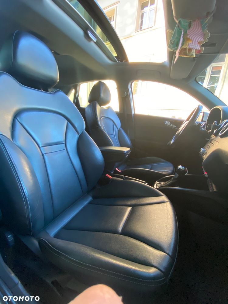 Audi A1 1.6 TDI Attraction S tronic - 11