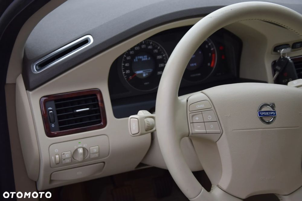 Volvo S80 2.5T Momentum - 21