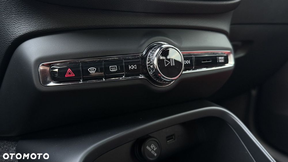 Volvo XC 40 - 22
