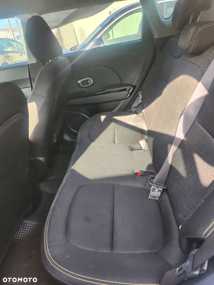 Kia Soul 1.6 CRDI L Business Line - 8