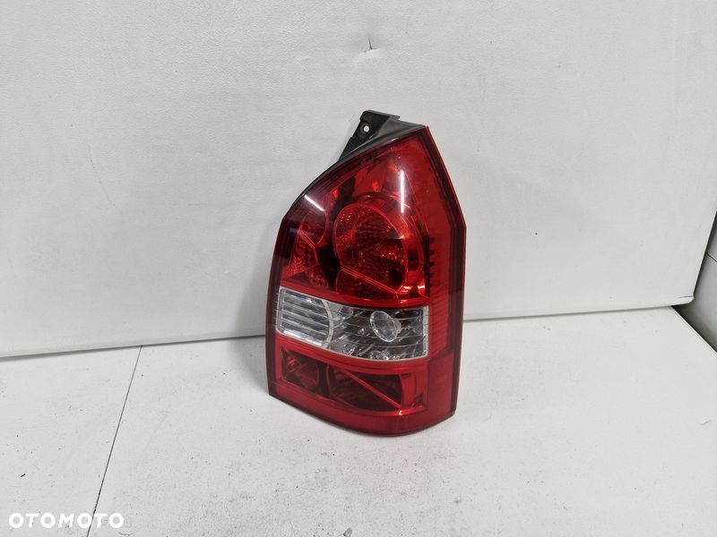 HYUNDAI TUCSON I 1 LAMPA PRAWY TYŁ 92402-2E0 - 1