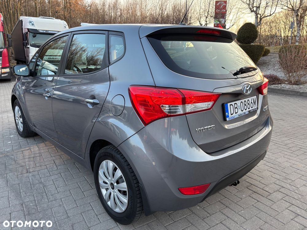 Hyundai ix20 1.4 Trend - 18