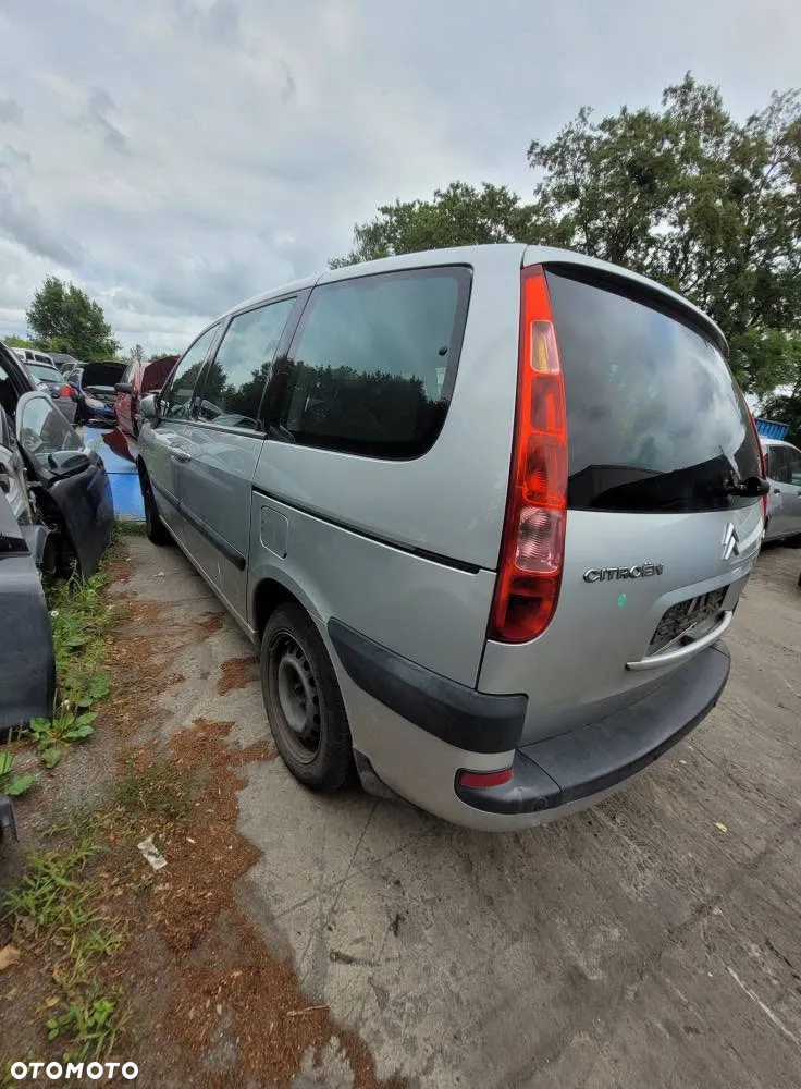 Części- Citroen C8  Pojemność: 1997  Moc: 79 kW  Rok: 2005  Diesel - 4