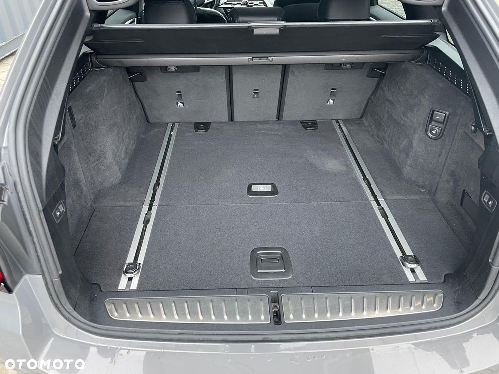 BMW Seria 5 540d xDrive - 13