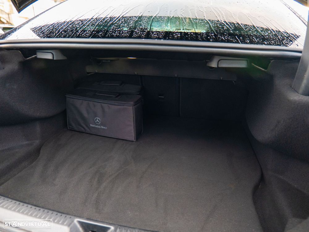 Mercedes-Benz A 250 Limousine e 8G-DCT AMG Line - 8