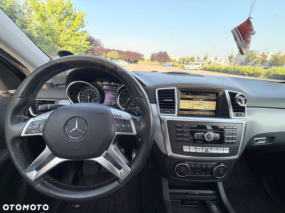 Mercedes-Benz ML 350 BlueTEC 4-Matic - 14